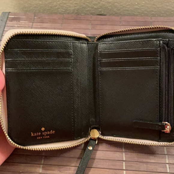 Kate Spade EUC Black & Tan Zip Around Wallet ♠️ - Picture 6 of 13